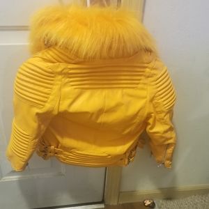 Faux fur collar coat Size4 kids..Unisex..Golden Yellow